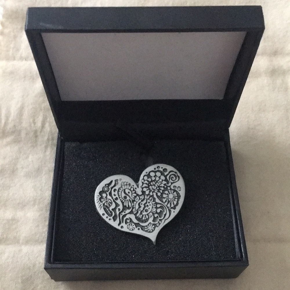 Nickel heart pin